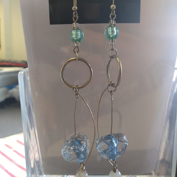 Jewelry - Picture 3 of 8